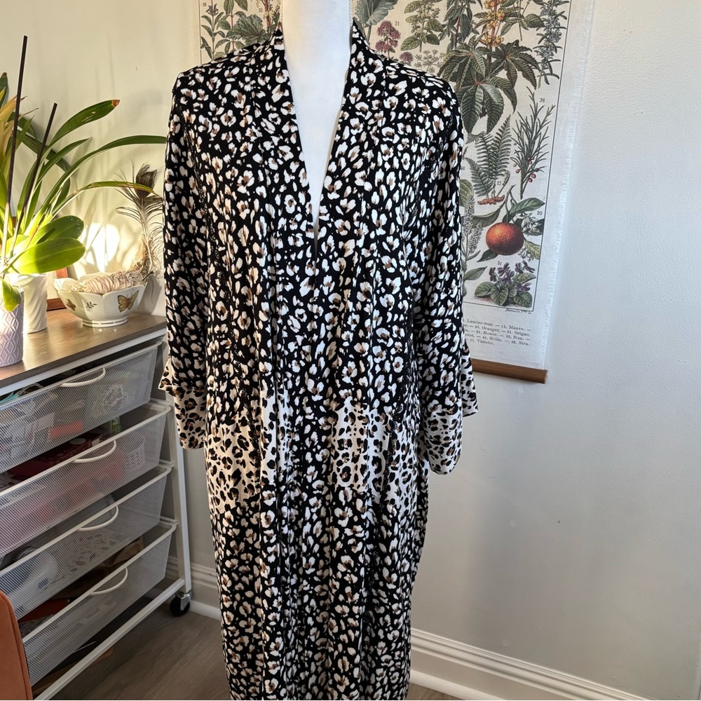 Saltwater LUXE Black and White Animal Print Kimono Beach Coverup Small